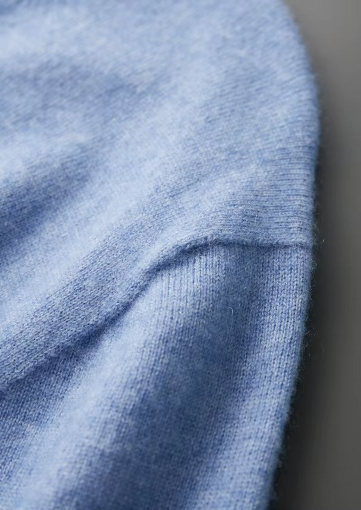 T-Shirt col rond classique en cachemire premium bleu clair