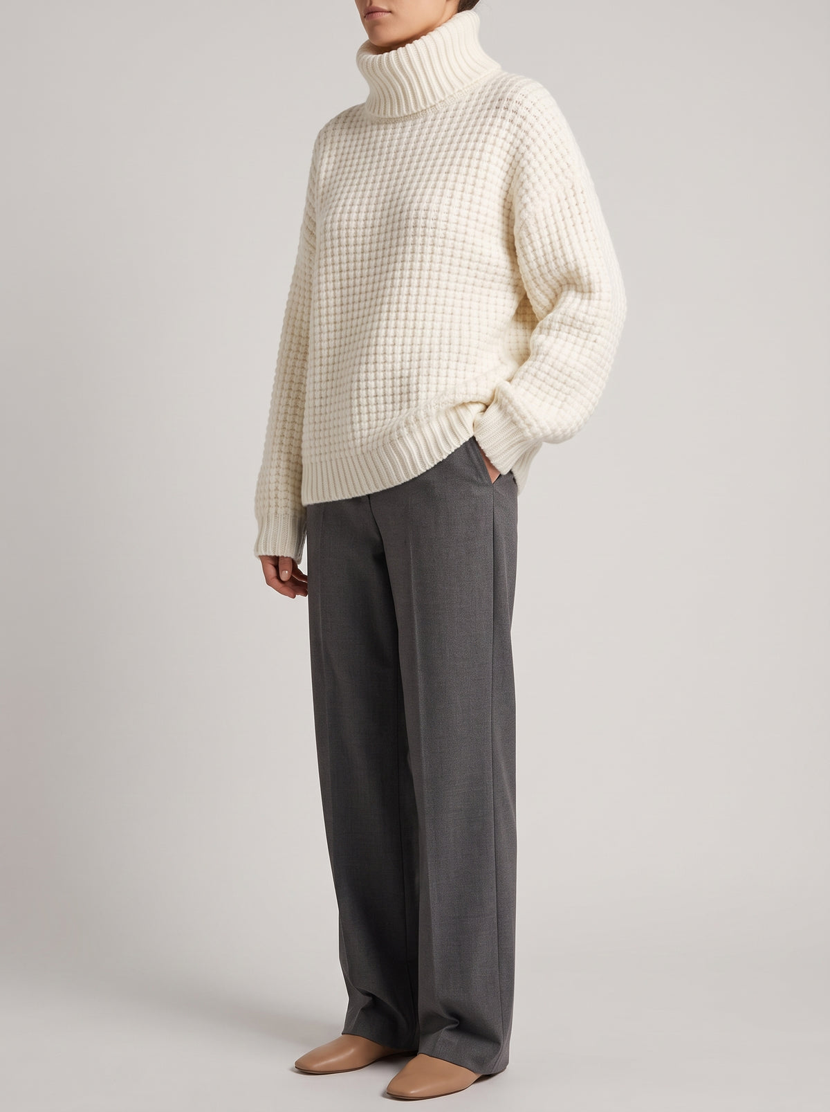 LÉONIE — Chunky Knit Jumper - White