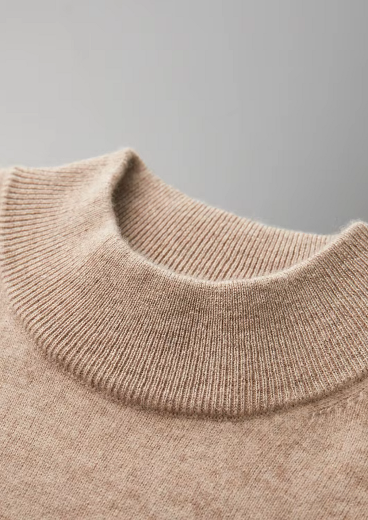 T-Shirt col montant en cachemire premium beige clair