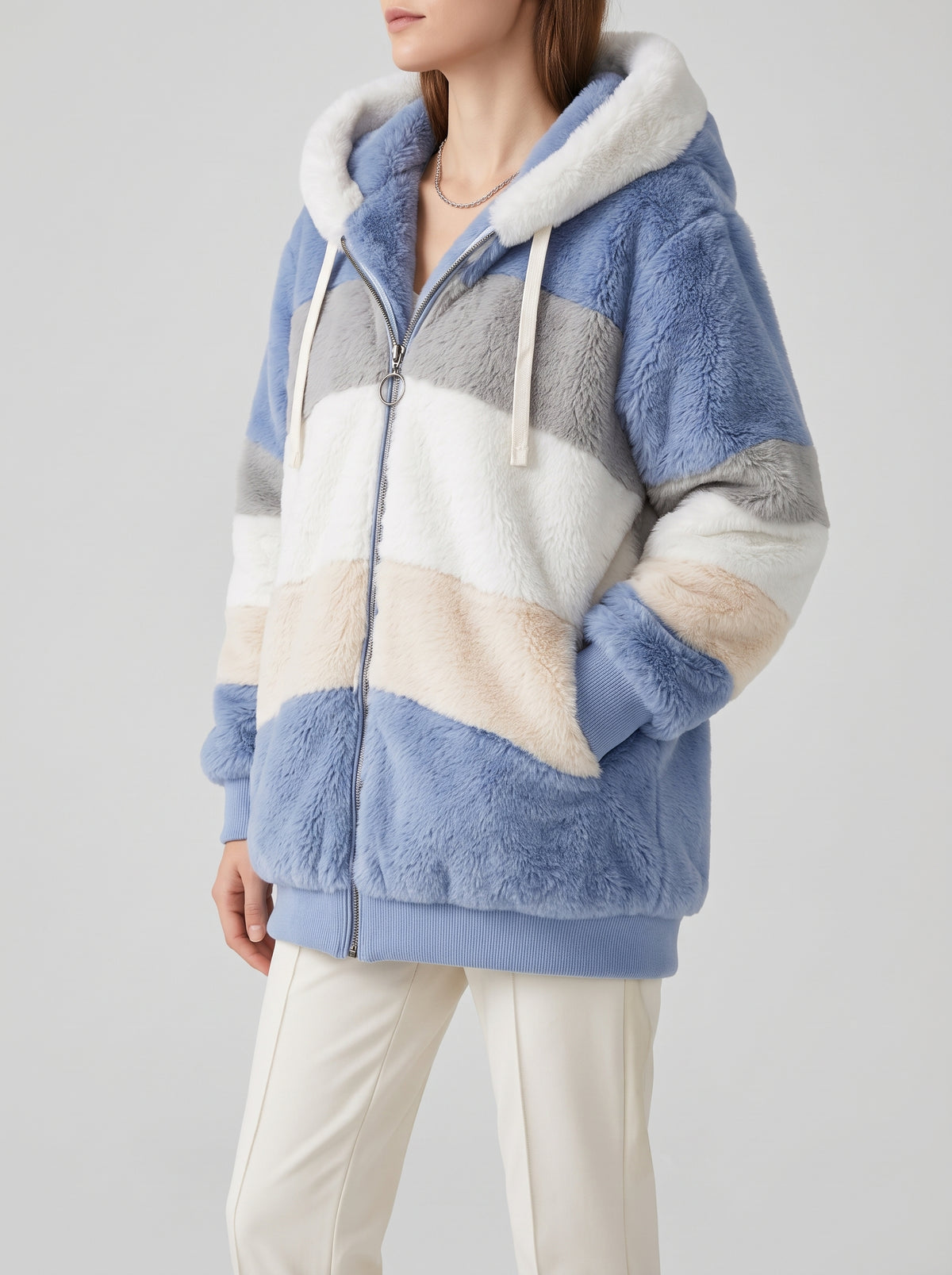 Veste oversize Apolline à capuche en peluche - Bleu