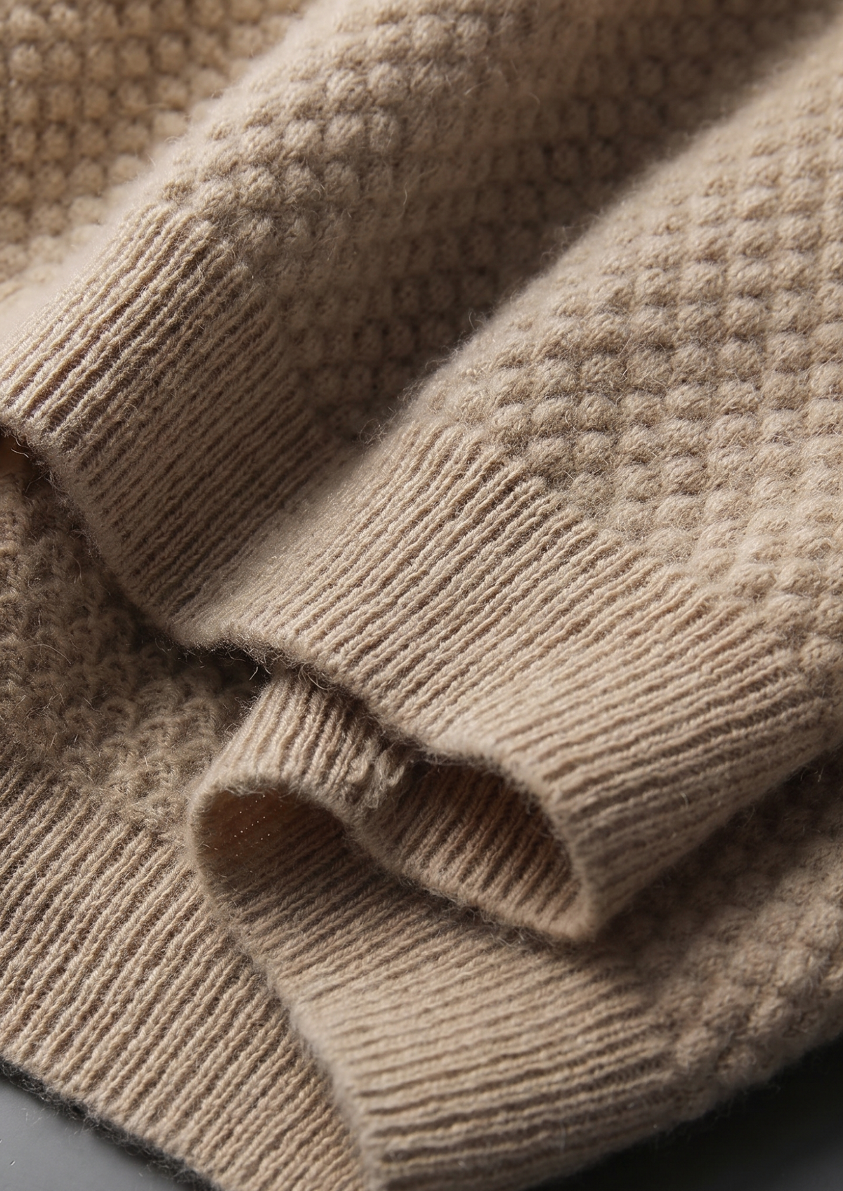 Polo bicolore en cachemire premium beige
