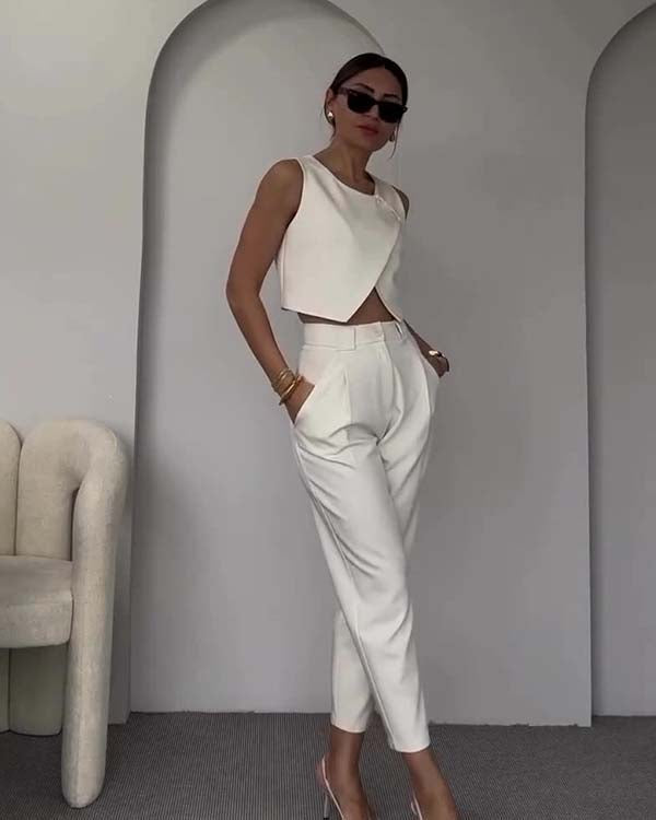 Ensemble Crop Top et Pantalon Droit de Bureau