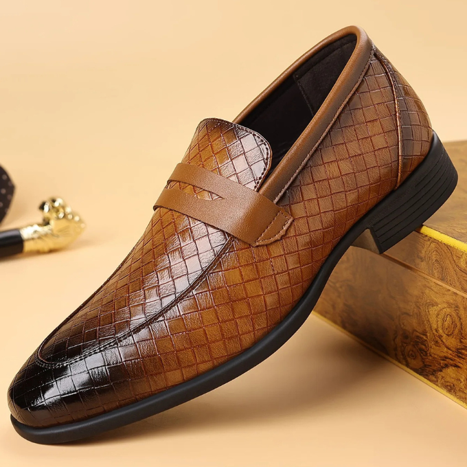 Les mocassins en cuir tressé Corté