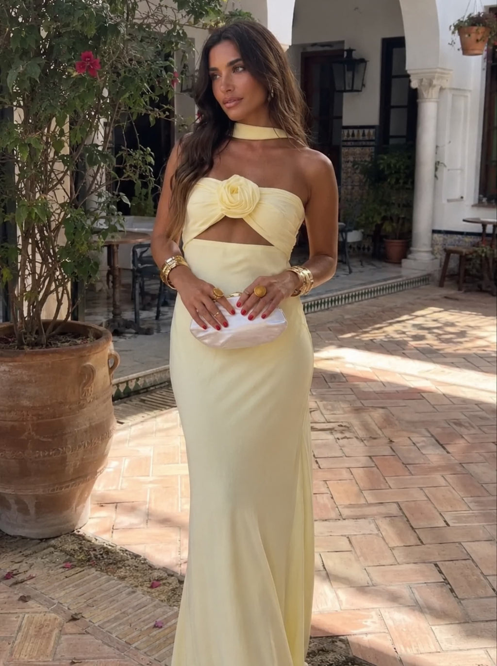 Gardenia · Robe Maxi Halter avec Rose Corsage