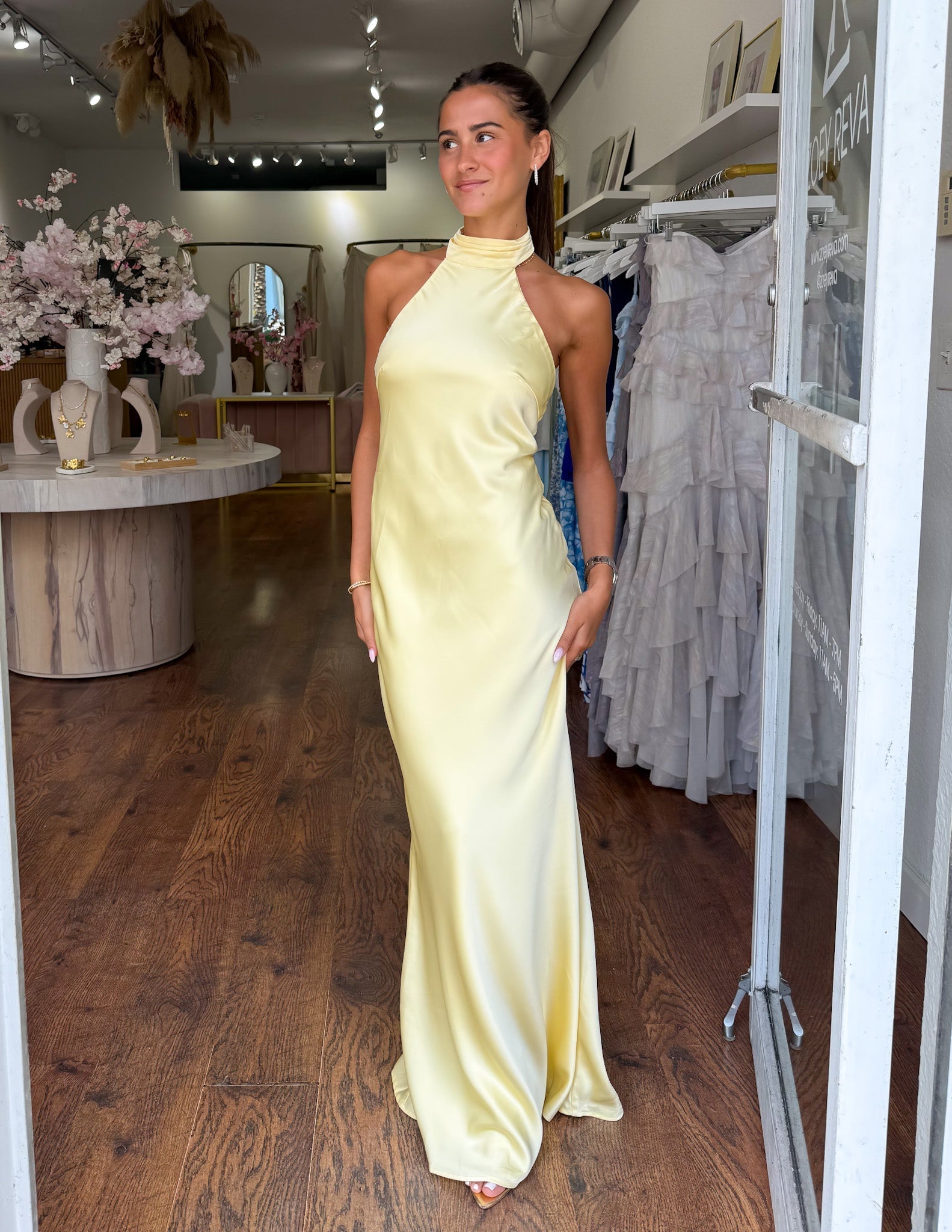 ZEYNEP · Le Satin qui Caresse votre Silhouette