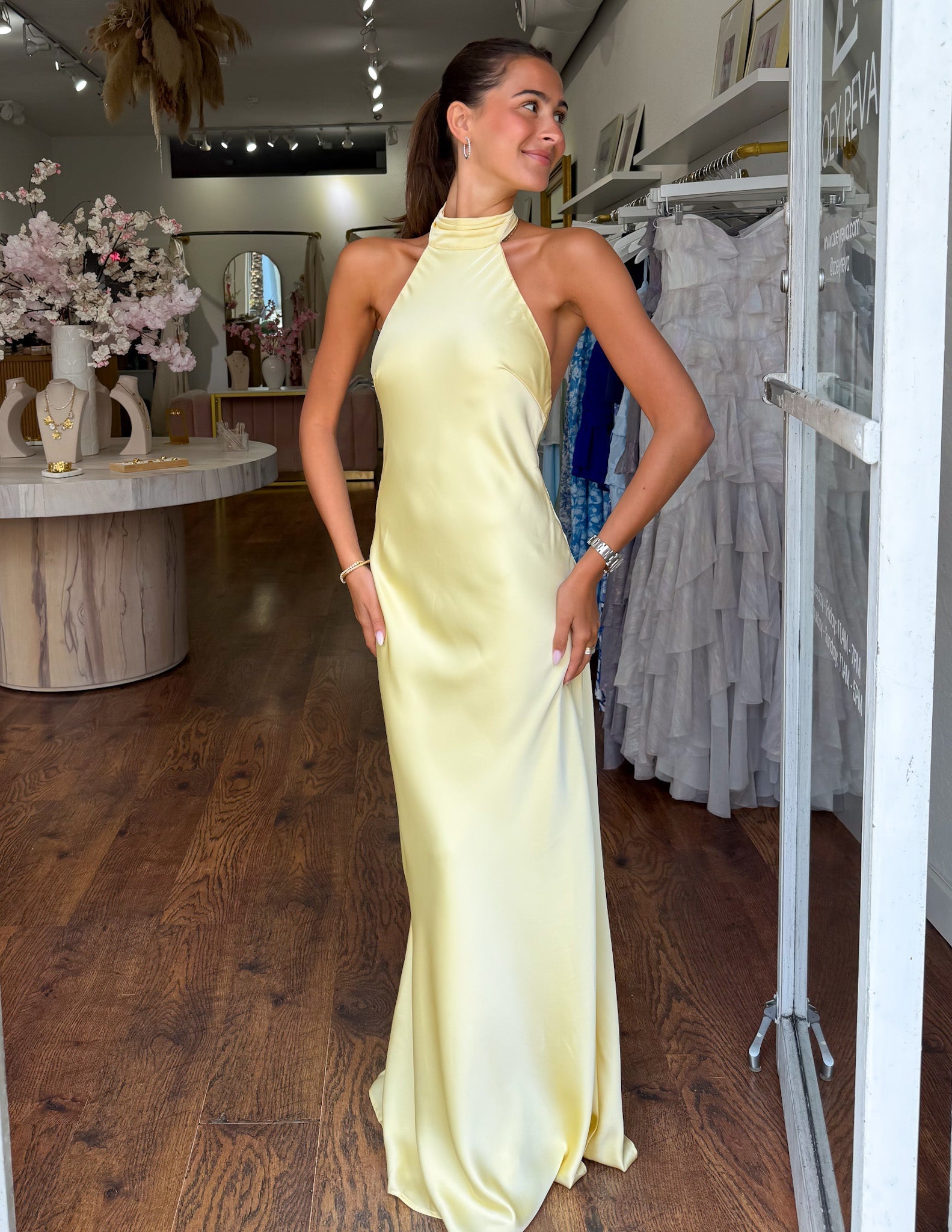 ZEYNEP · Le Satin qui Caresse votre Silhouette