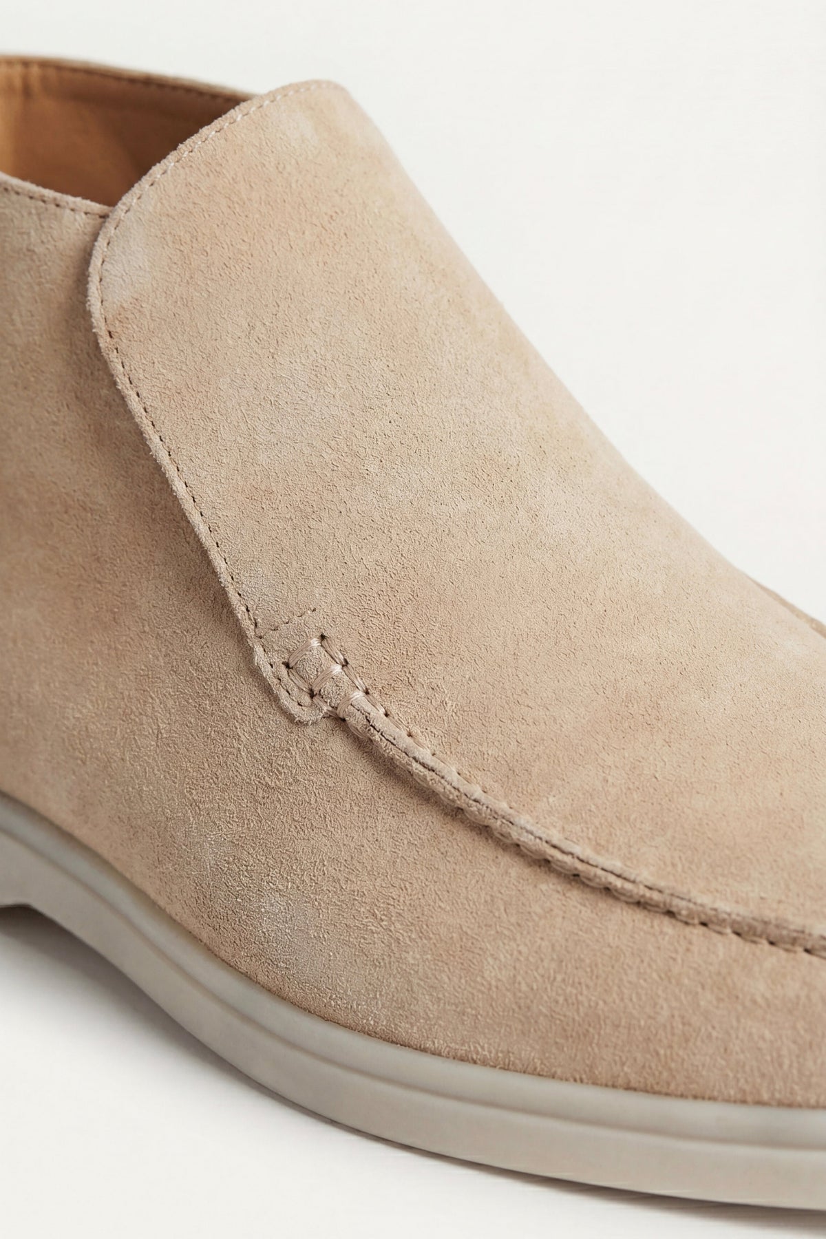 Mocassin Montant Capri Beige — porté