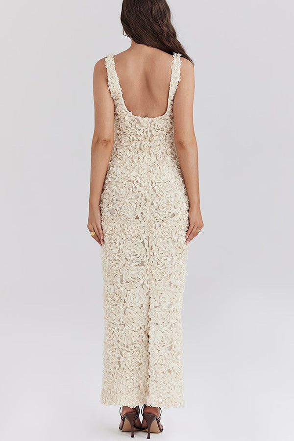 Robe Longue Fleur Ajourée 3D, Col en V
