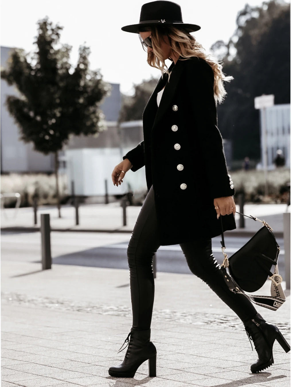 Pardessus Croisé à Revers, Style Français