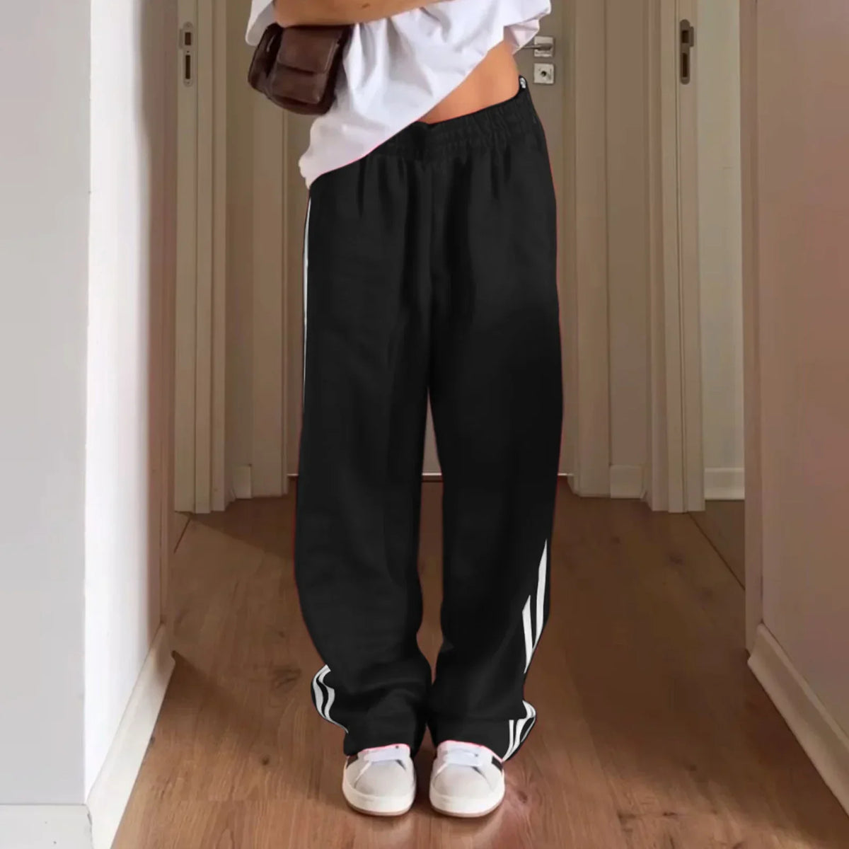 Pantalon de survêtement Sandra rayé à cordon