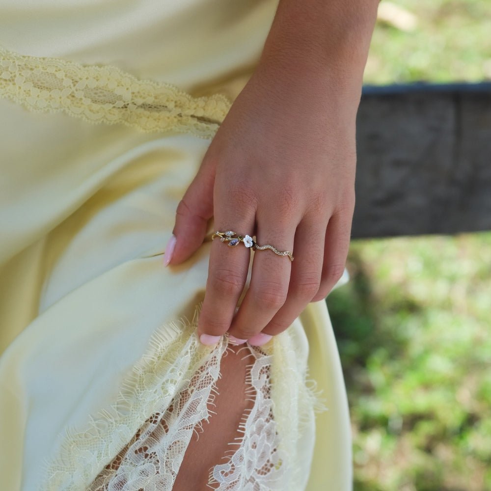 Bague Fleur de Cerisier en Cristal Dorée