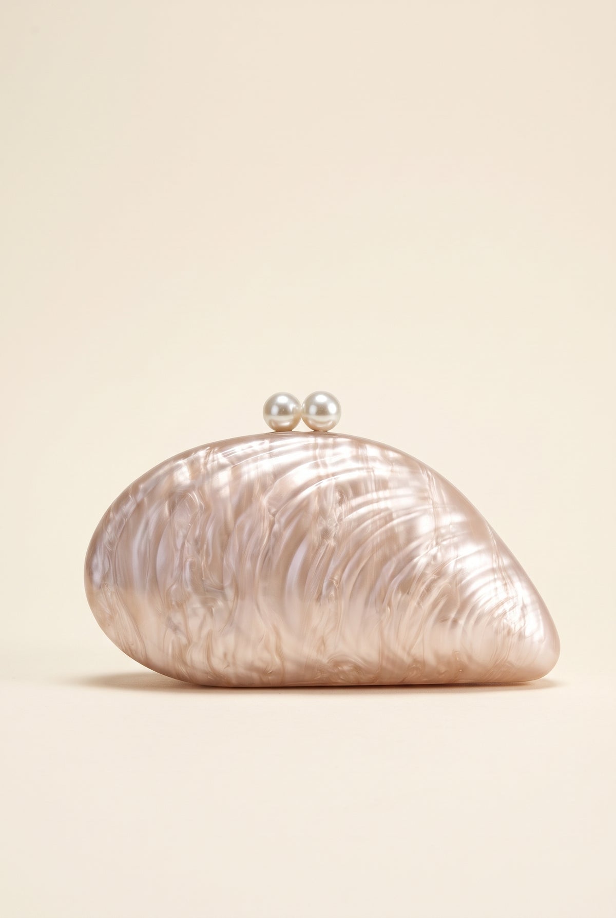 Valentina Shell-Shaped Clutch — Cream