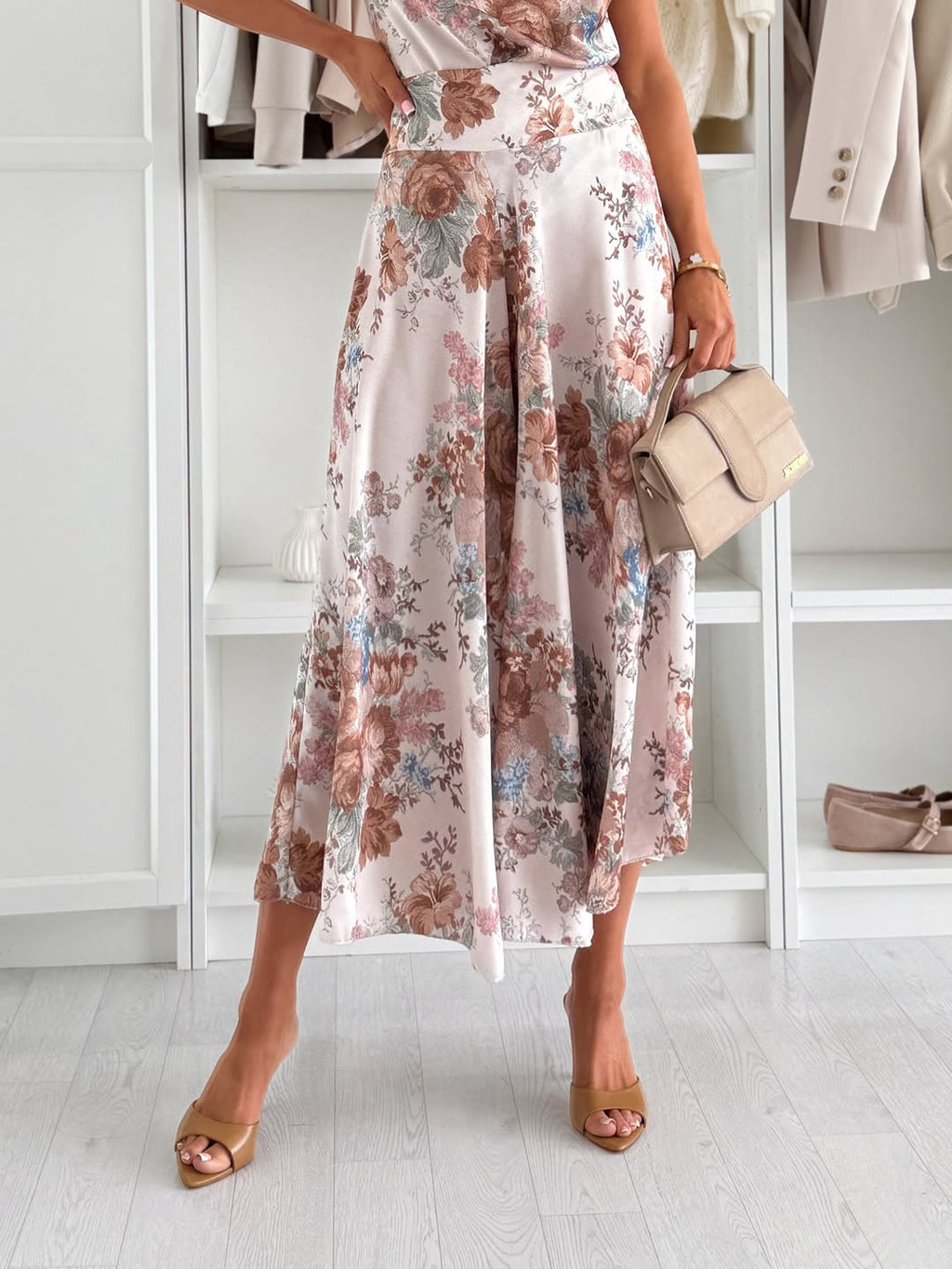 Ensemble Top Satiné Fleuri et Jupe