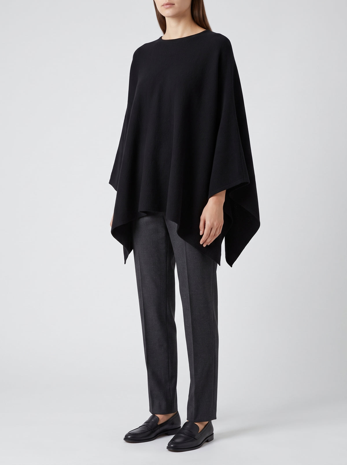 Adelinka Knitted Poncho - Black