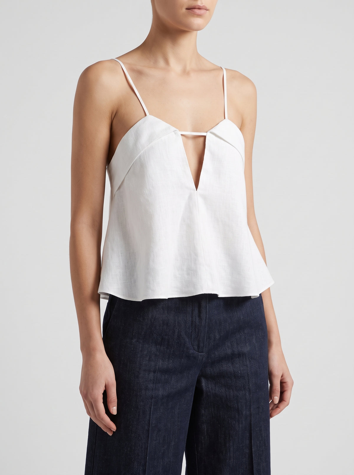 Relaxed Linen-Viscose Cutout Crop Cami — White