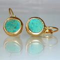 Boucles d'oreilles dorées avec turquoise