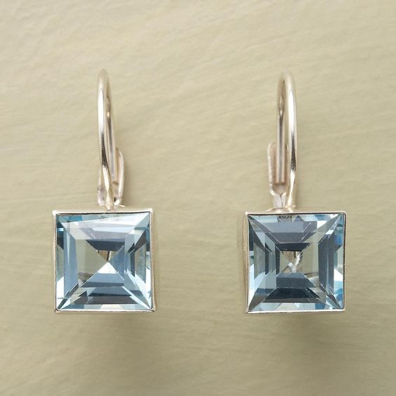 Boucles d'oreilles vintage cristal cubique bleu