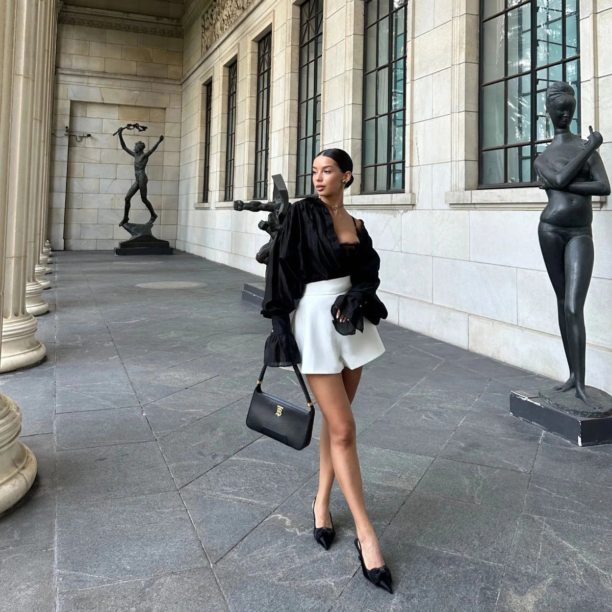 Chemisier Isabella ample à nœud et manches bouffantes