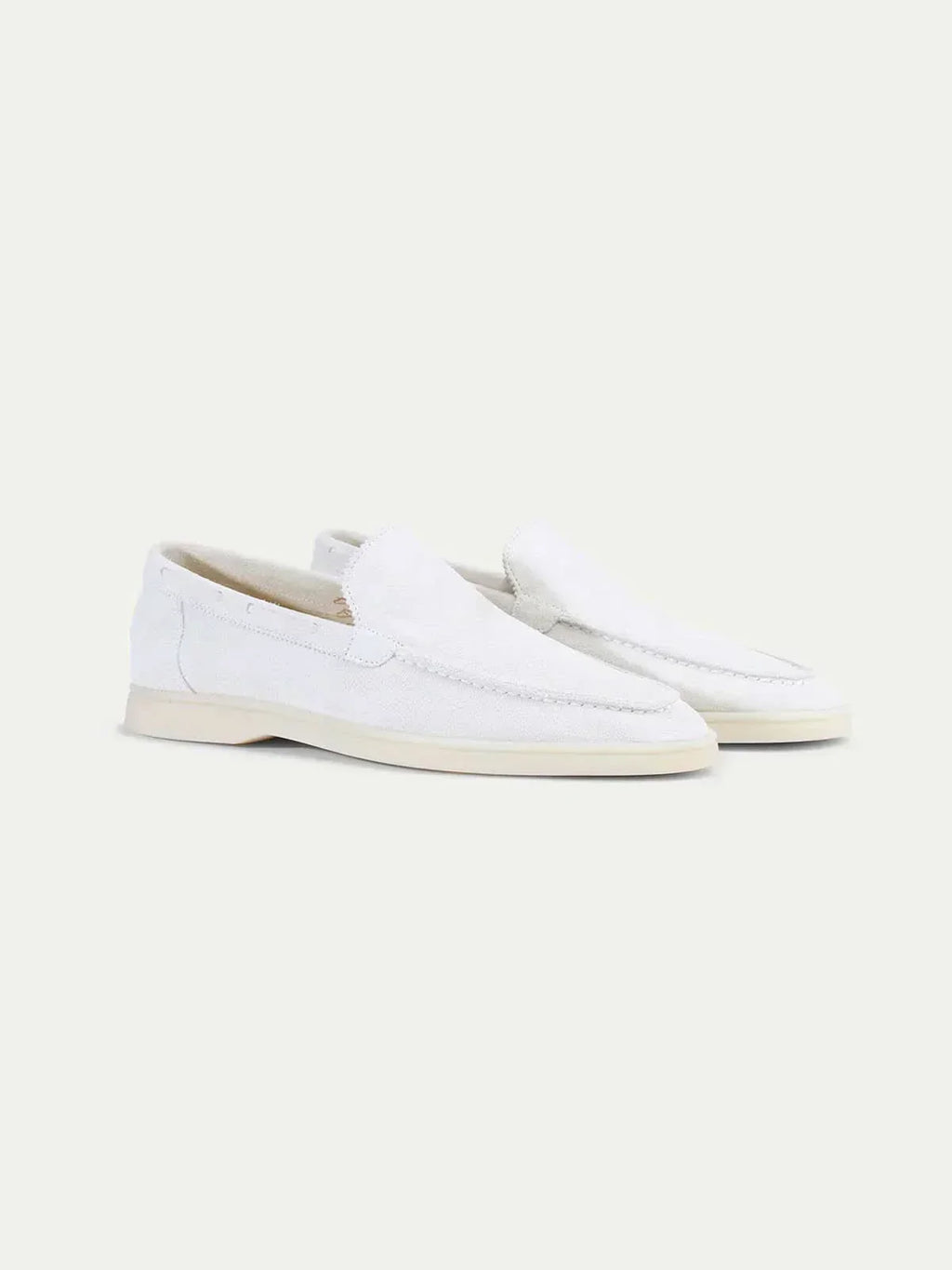 Mocassin blanc nacré — profil