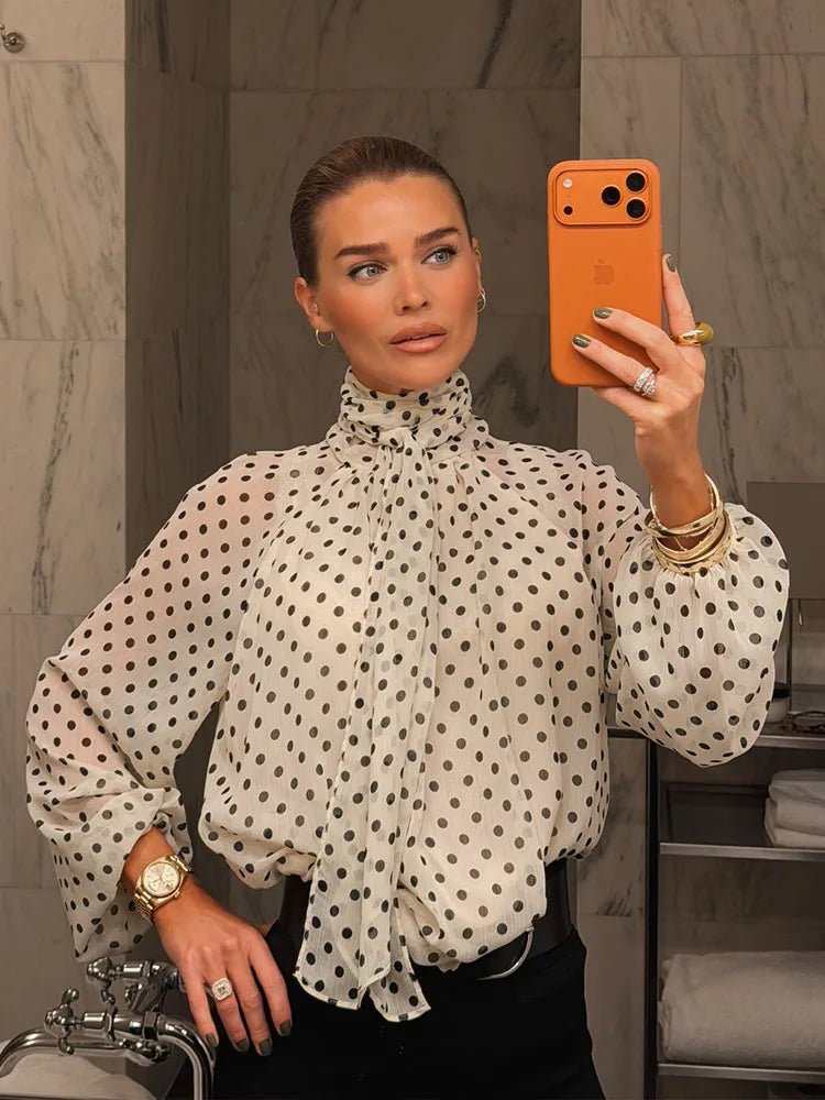 Sofia Blouse à col montant à pois