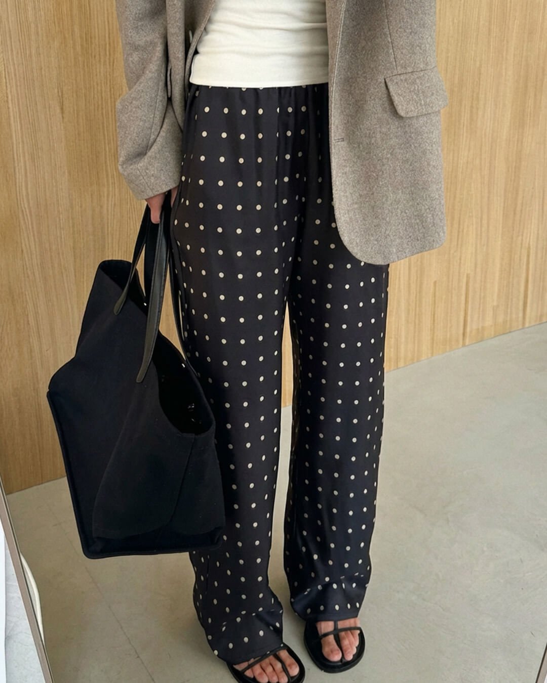 Pantalon Adela en satin à pois