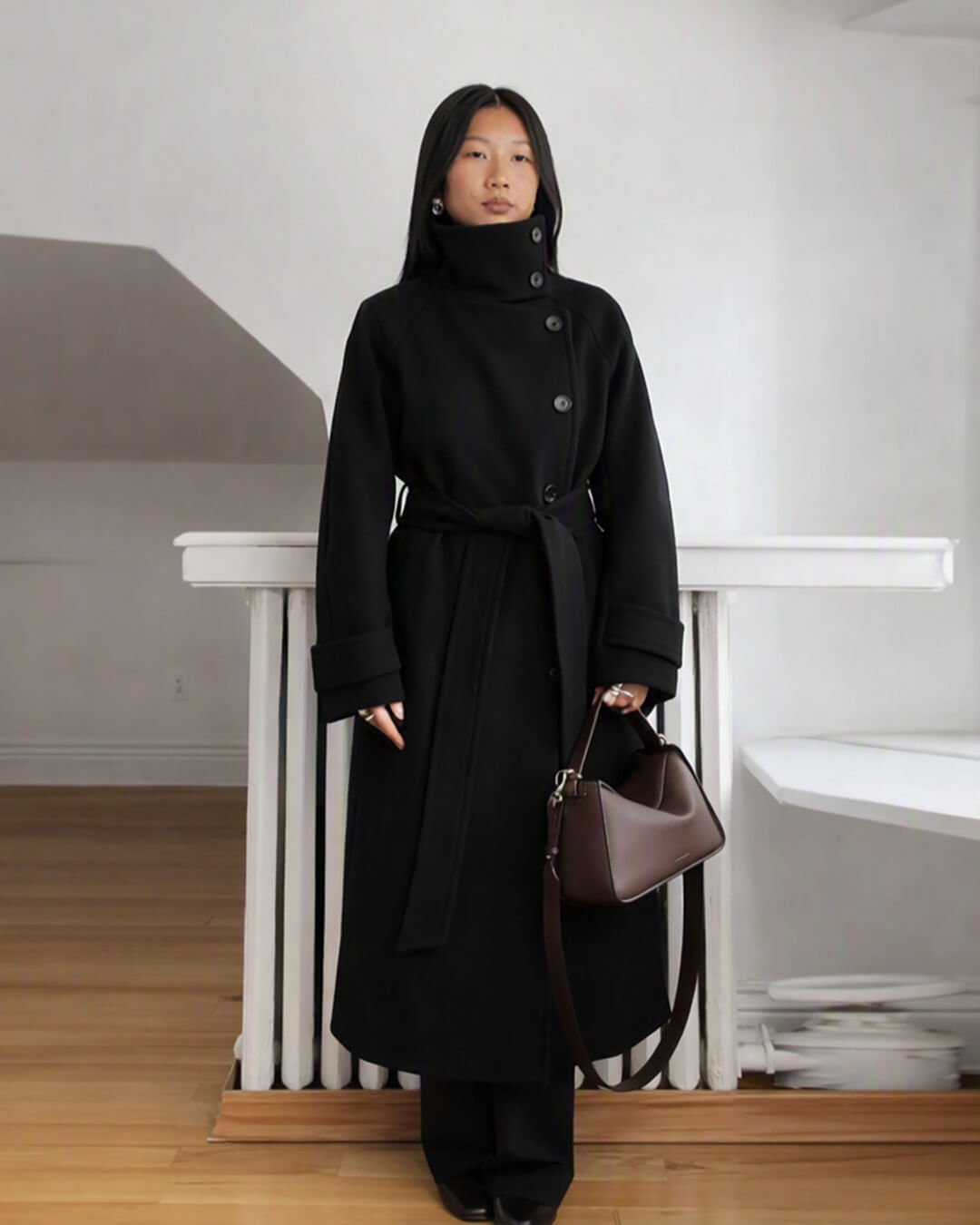 Manteau long Claudine avec ceinture et col montant