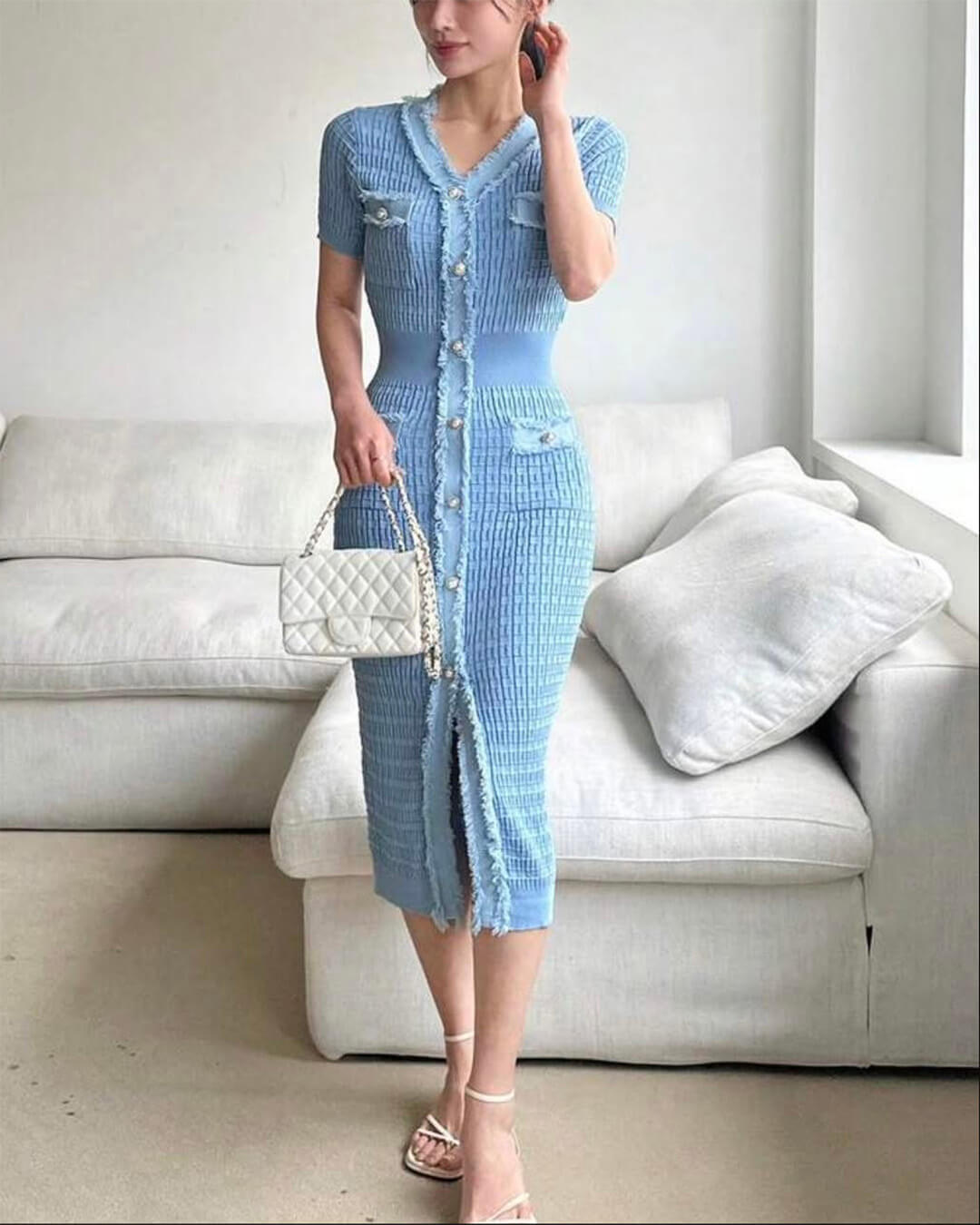 Sabrina robe-pull en maille à col en V