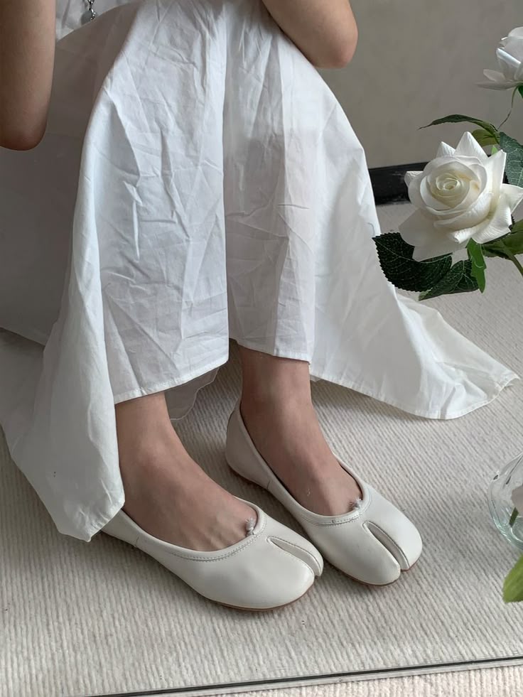 Ballerines Elizabeth à bout fendu