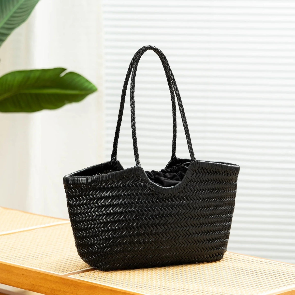 Bianca – Sac cabas en cuir tressé à la main