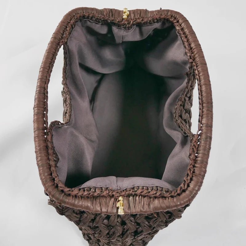 Pochette Celeste en paille tressée avec coquillage