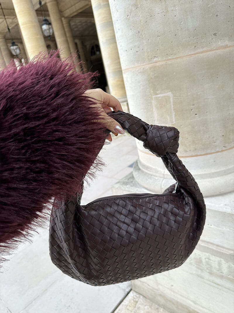 Sac tissé de taille moyenne