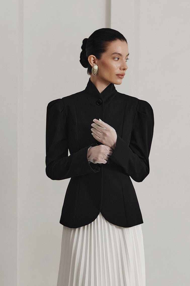 Blazer français à col montant et à volant