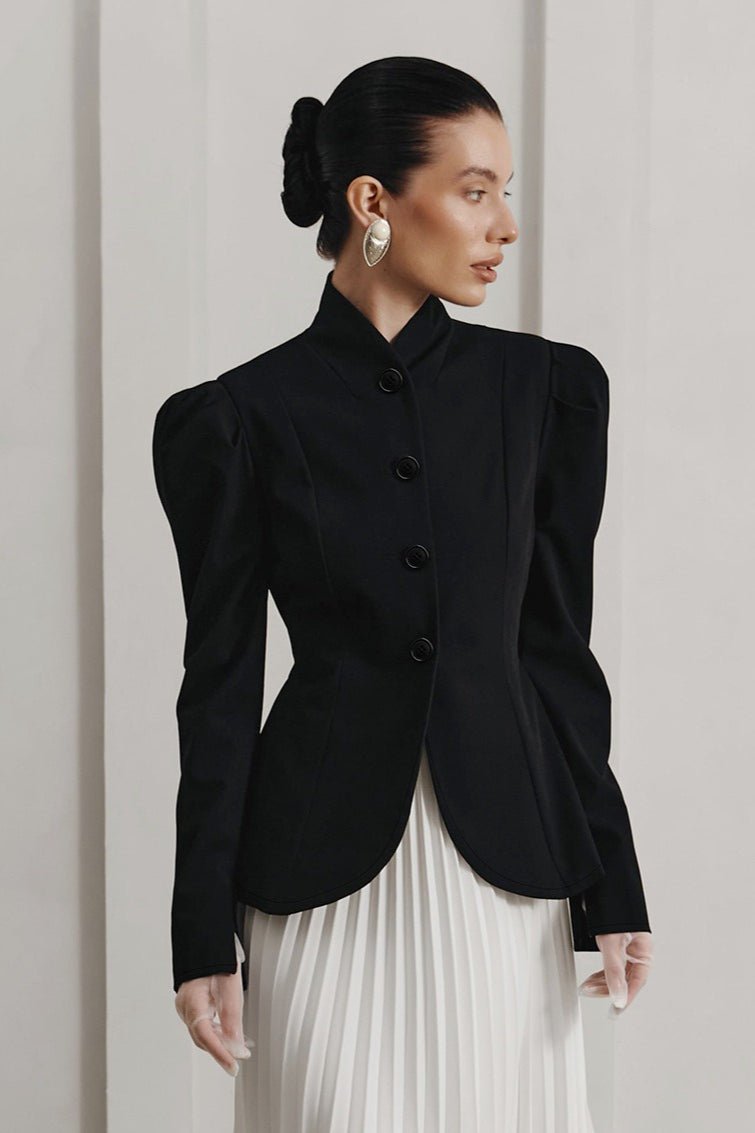 Blazer français à col montant et à volant