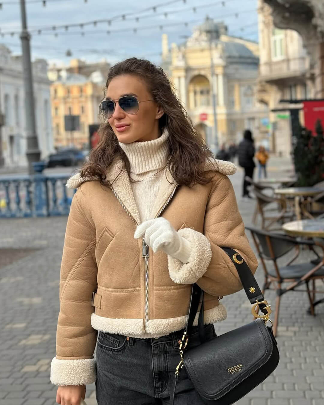 Veste en daim synthétique doublée en fausse fourrure Cindy