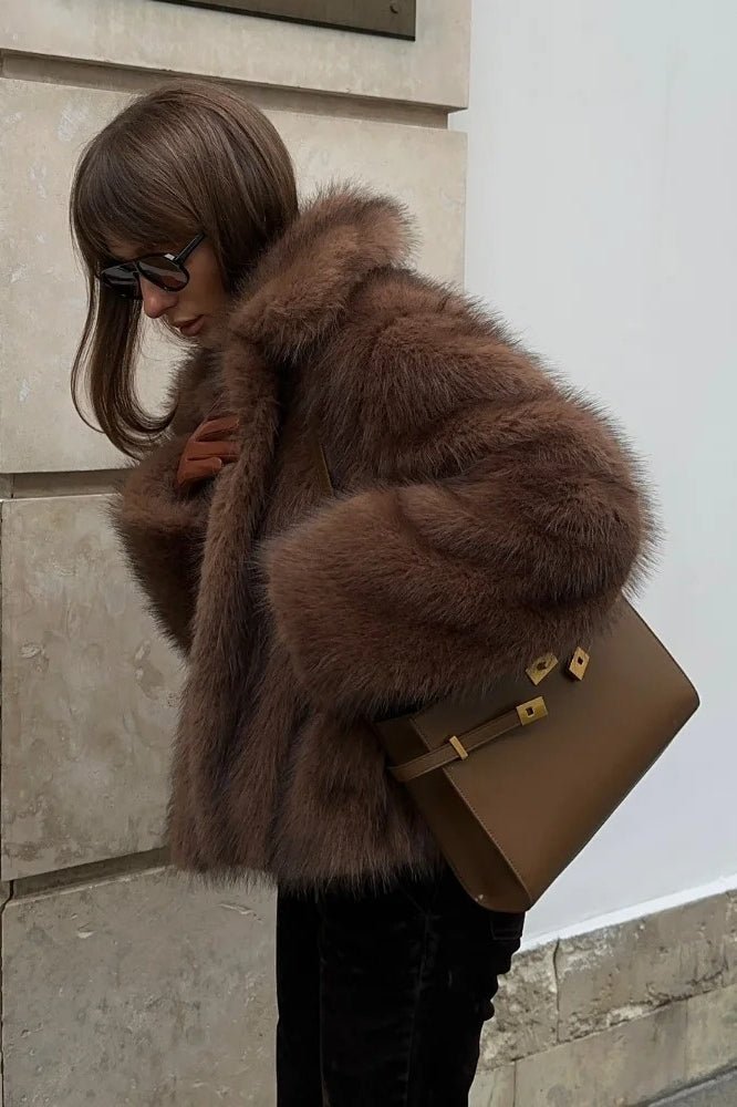 Manteau court en fausse fourrure Colette
