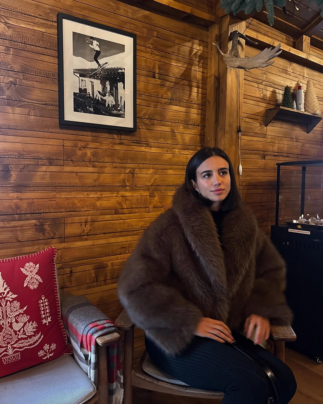 Manteau court en fausse fourrure Elsa