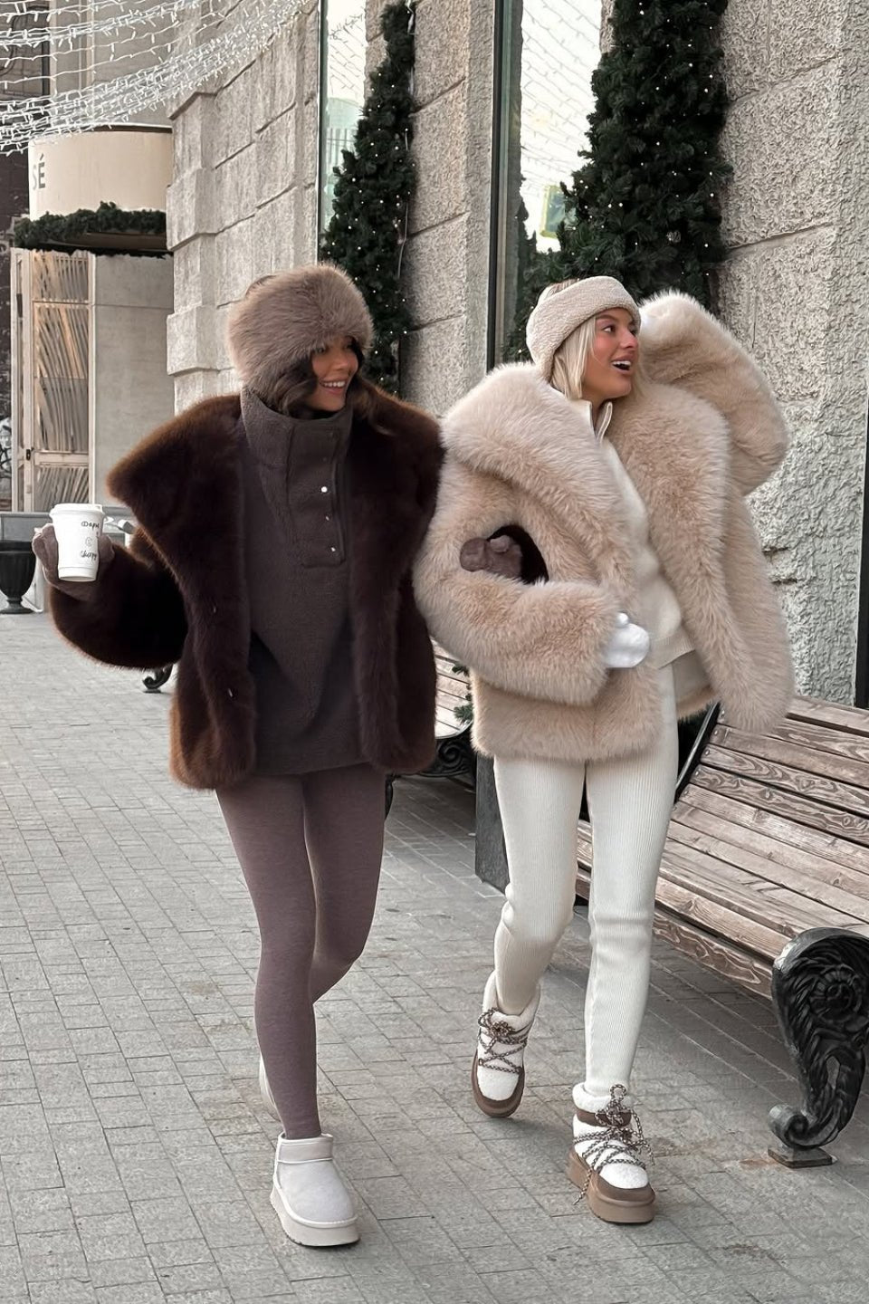 Manteau en fausse fourrure à col bouffant Emilie