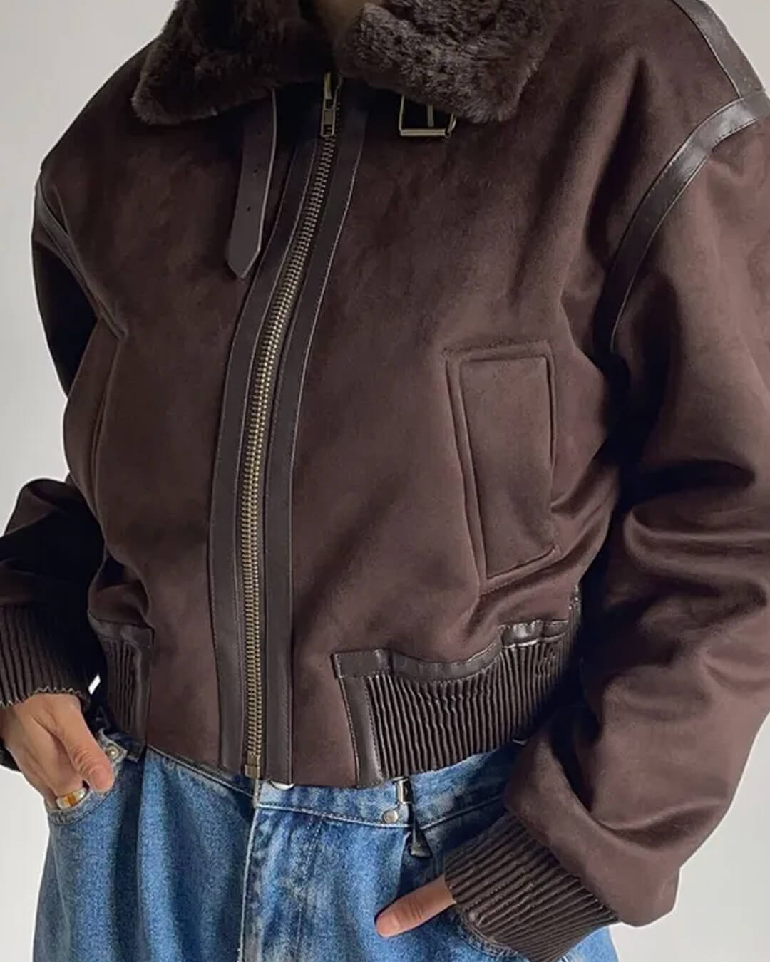 Blouson bomber court en daim Esme