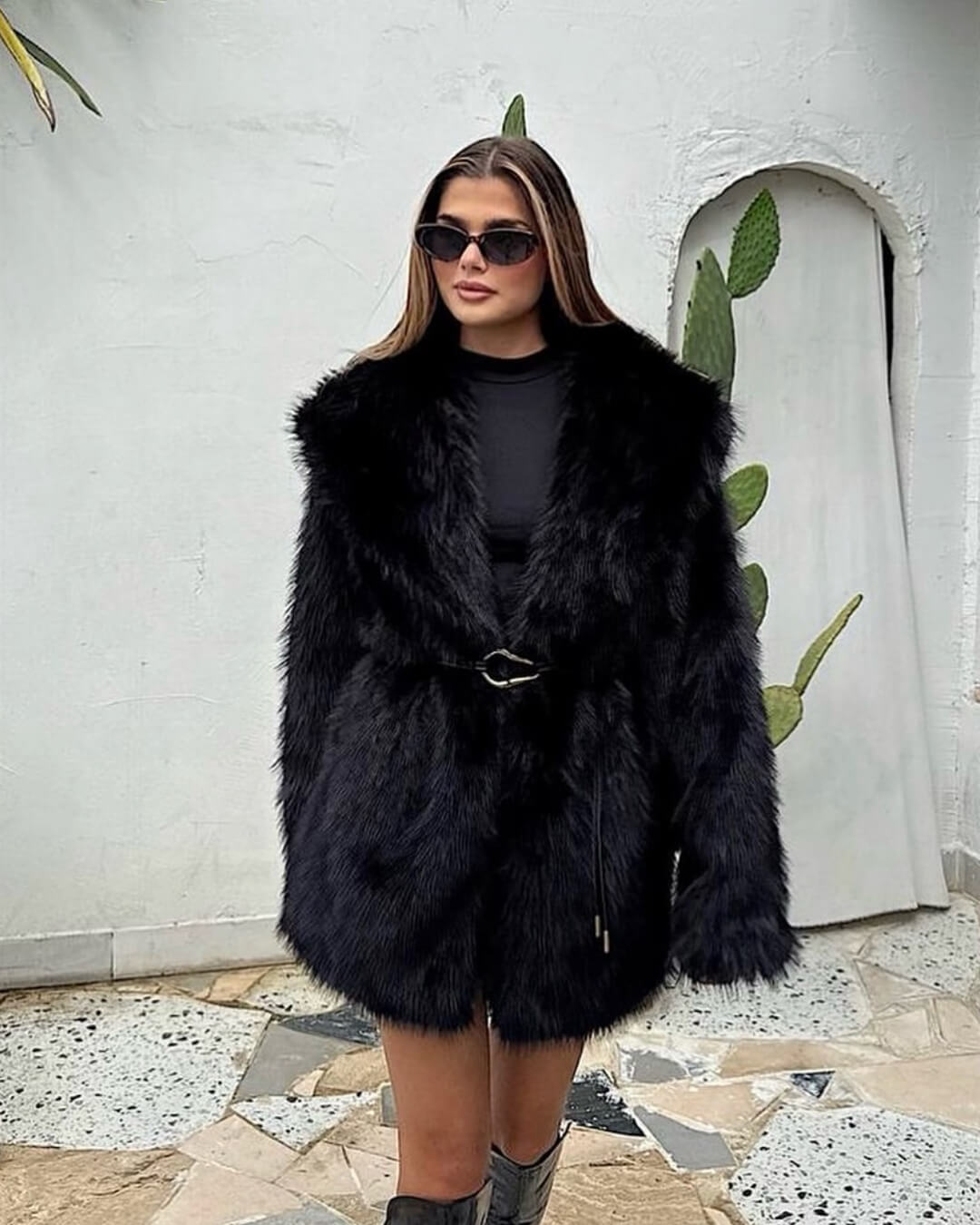Manteau en fausse fourrure Faith avec ceinture