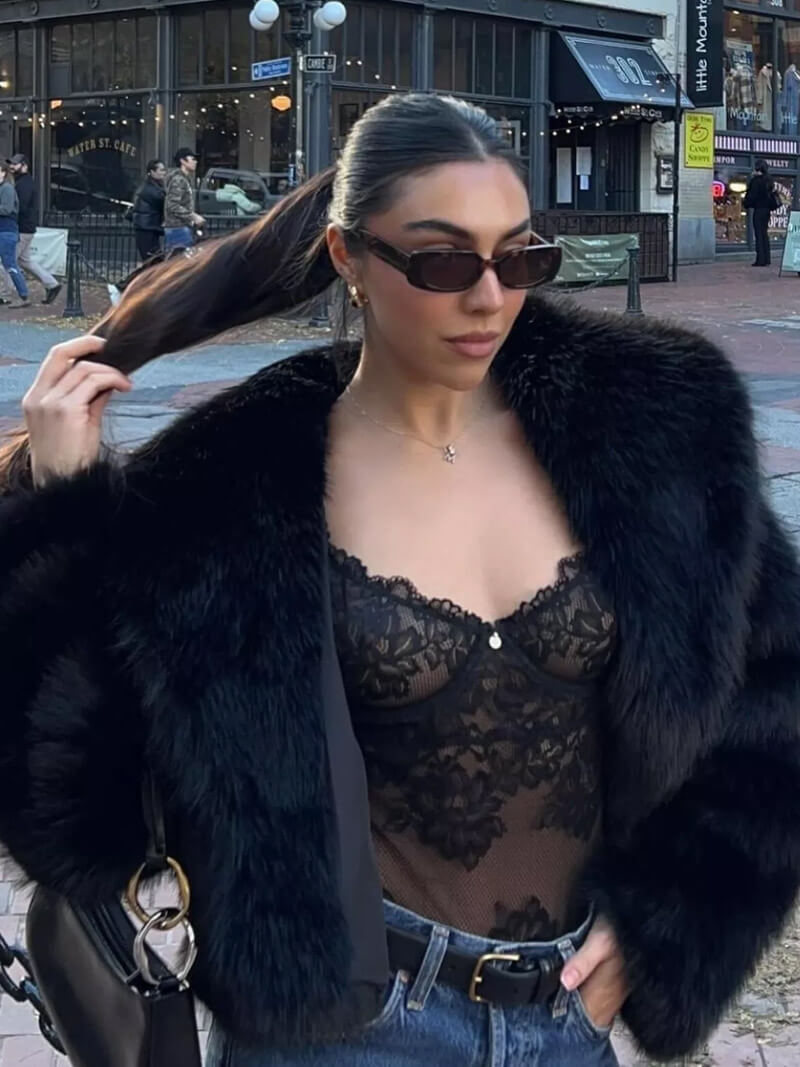 Manteau en fausse fourrure de Jenna