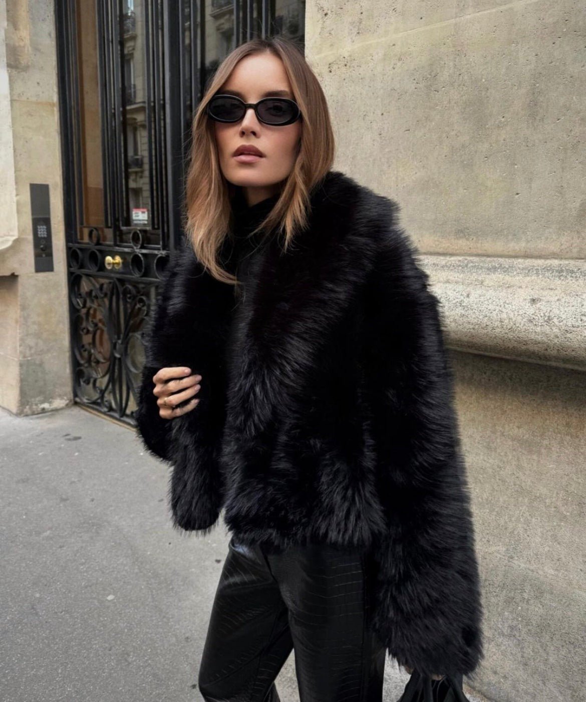 Manteau court en fausse fourrure Maris