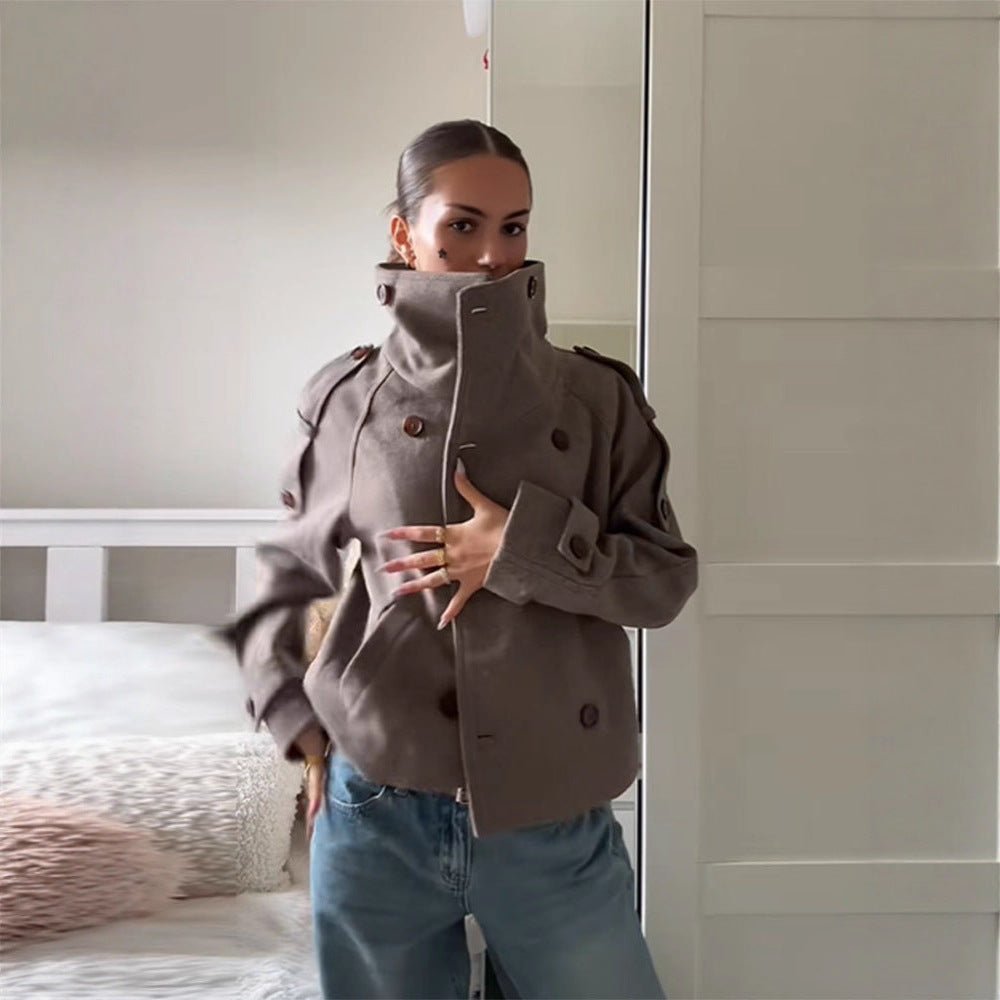 Manteau Rhea à col montant et boutonnage