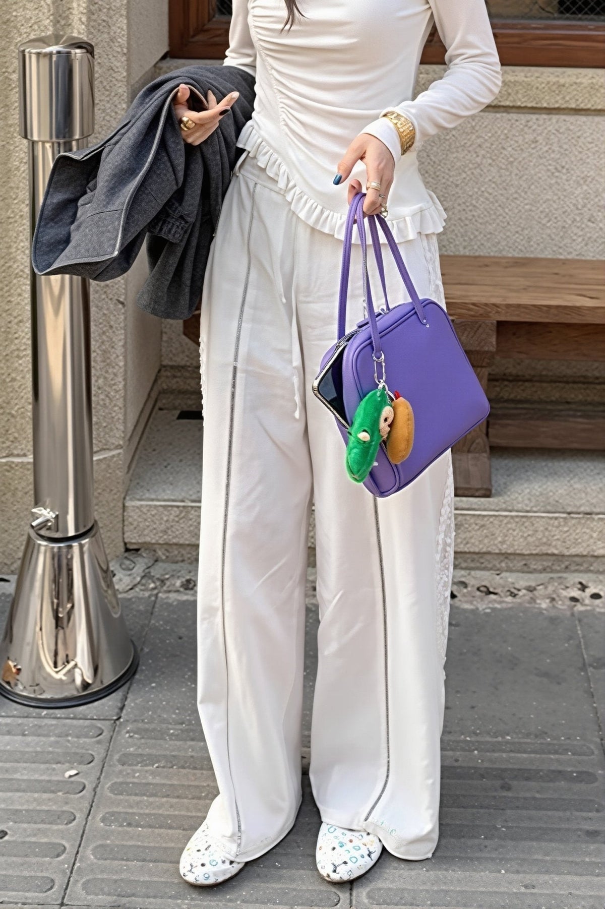 Pantalon droit Clara en lin avec empiècements en dentelle