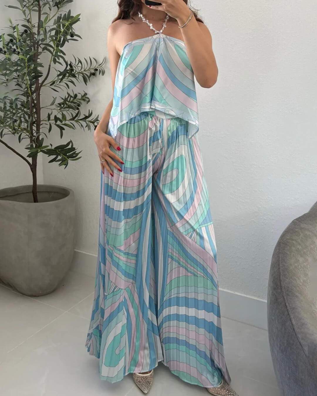 Ensemble coordonné Nora avec pantalon capri plissé