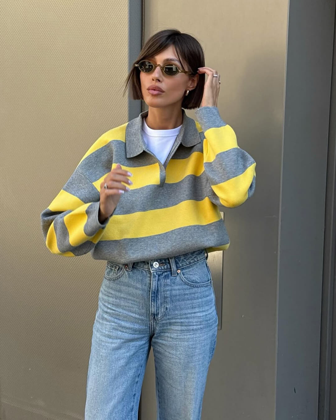 Pull en maille rayé à col en V pour femme