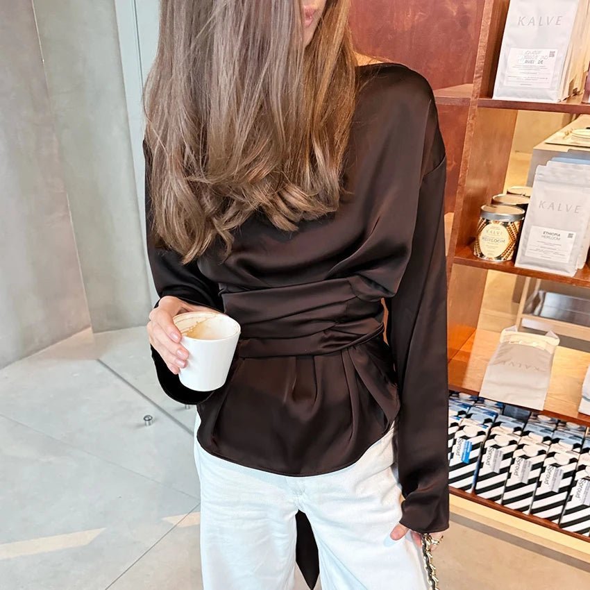 Blouse en satin avec nœud dans le dos Penelope