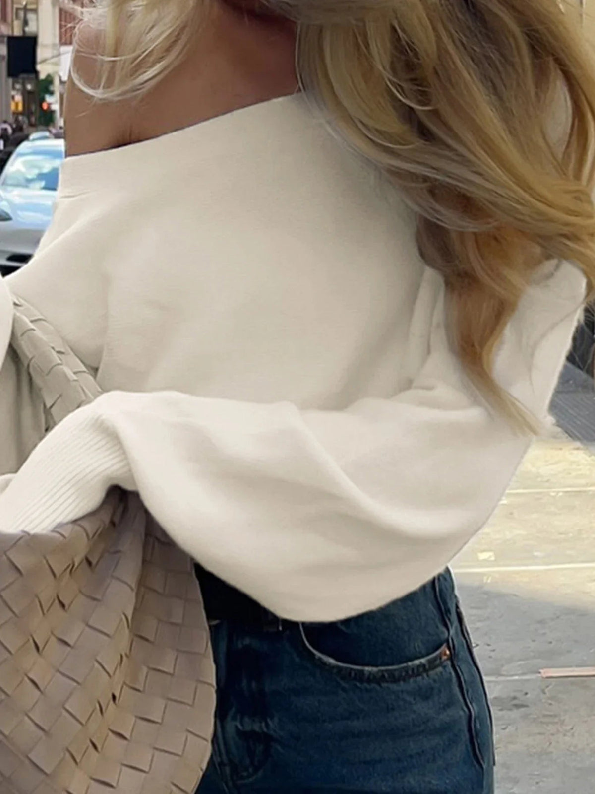 Pull en maille à épaules dénudées et taille cintrée Aubrey