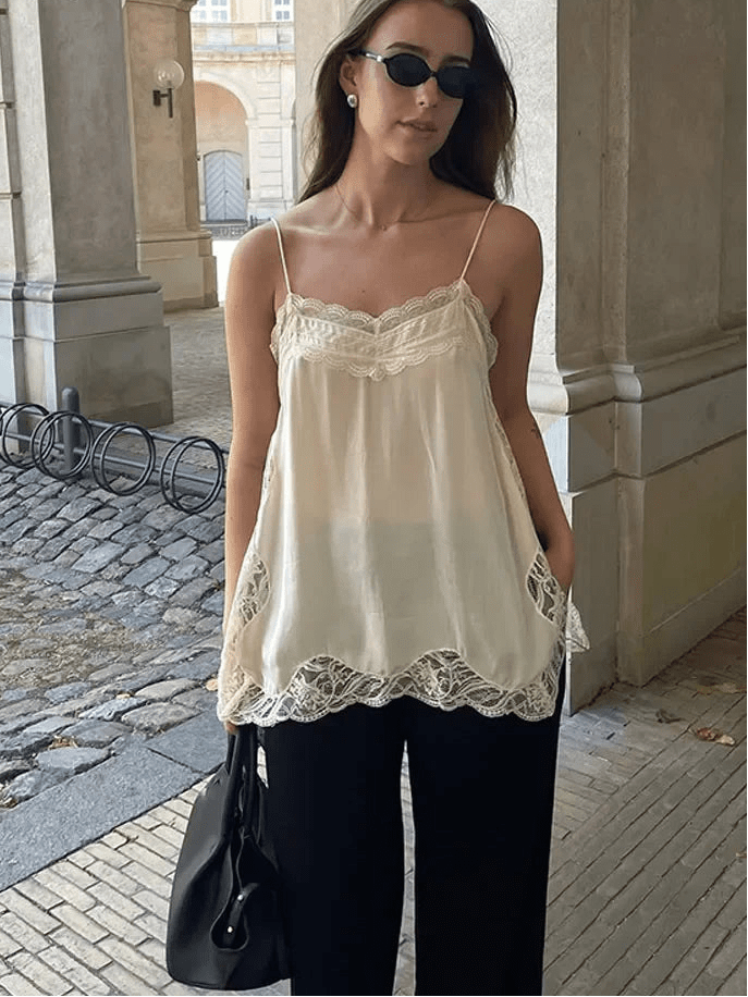 Top Sia style caraco en dentelle