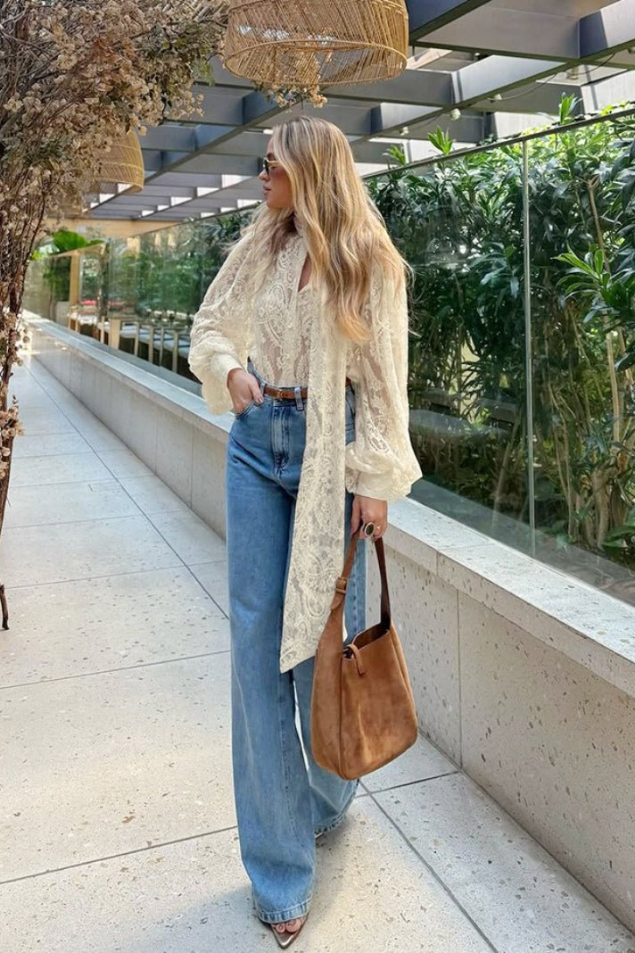 Blouse Dunja en dentelle transparente avec nœud