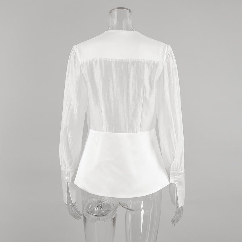 Blouse Elisa transparente à décolleté plongeant et boutons